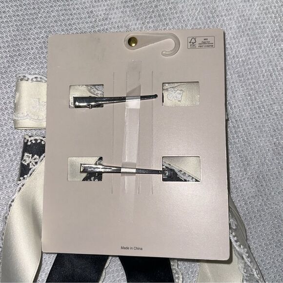 SJ Ivory White Black Ivory Satin Floral Lace Bow Tie Clips Set of 2 - Picture 4 of 5